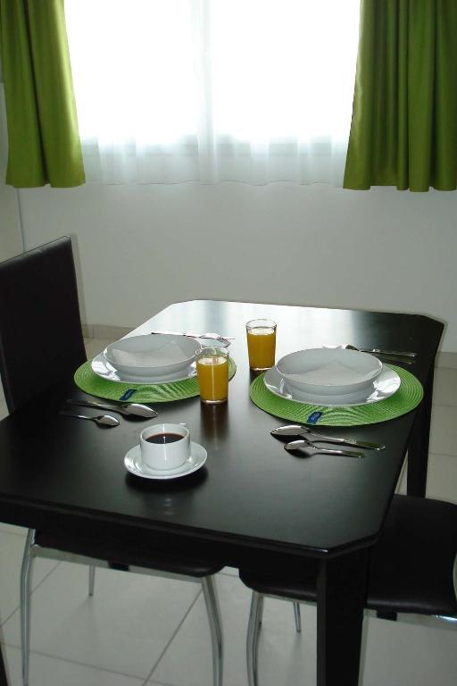 Hotel La Palmeraie Cornebarrieu Phòng bức ảnh
